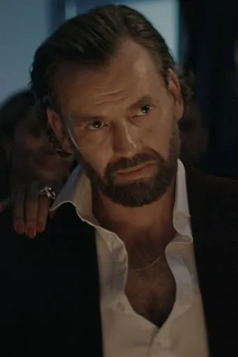 Skjønnheten skal frelse verden movie poster - Entertainment content