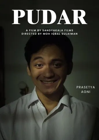 Pudar movie poster - Entertainment content