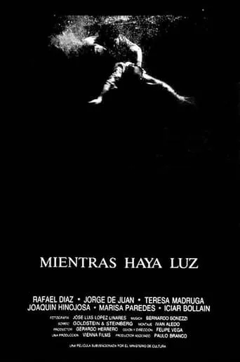 Mientras haya luz movie poster - Rated 5/10