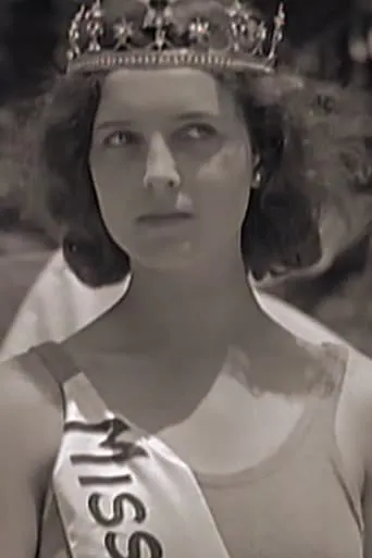 Miss Universe 1929 - Lisl Goldarbeiter. A Queen in Wien movie poster - Entertainment content