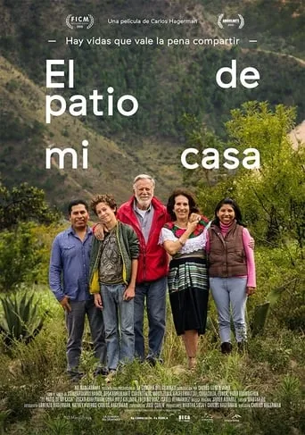 El patio de mi casa movie poster - Entertainment content