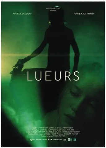 Lueurs movie poster - Entertainment content