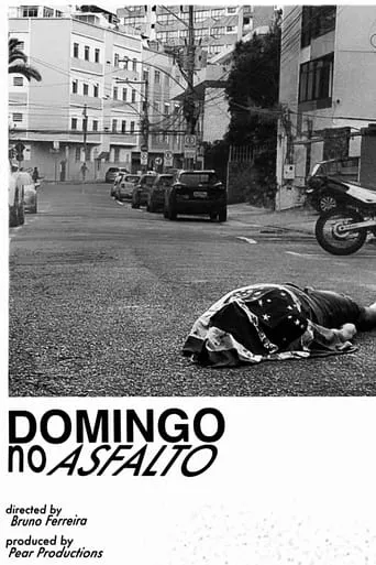 Domingo no Asfalto movie poster - Entertainment content