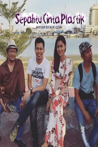 Sepahtu Cinta Plastik movie poster - Entertainment content
