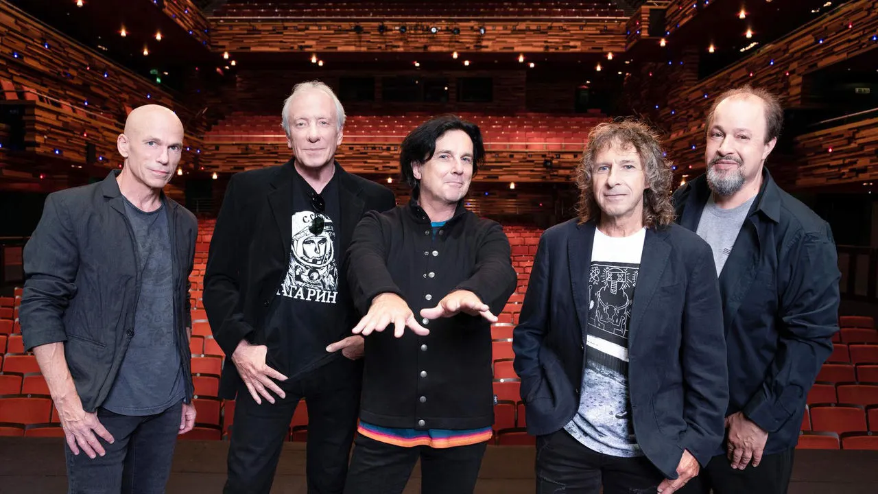 Marillion: The Making of An Hour Before It's Dark