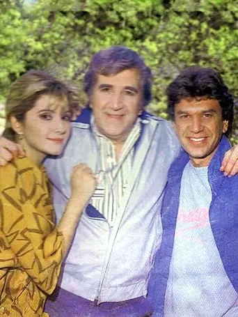 Τρεις και ο... Κούκος! TV series poster - Rated 6/10