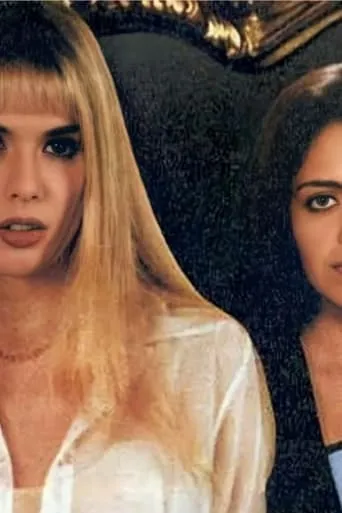La mujer en el espejo TV series poster - Rated 6.5/10